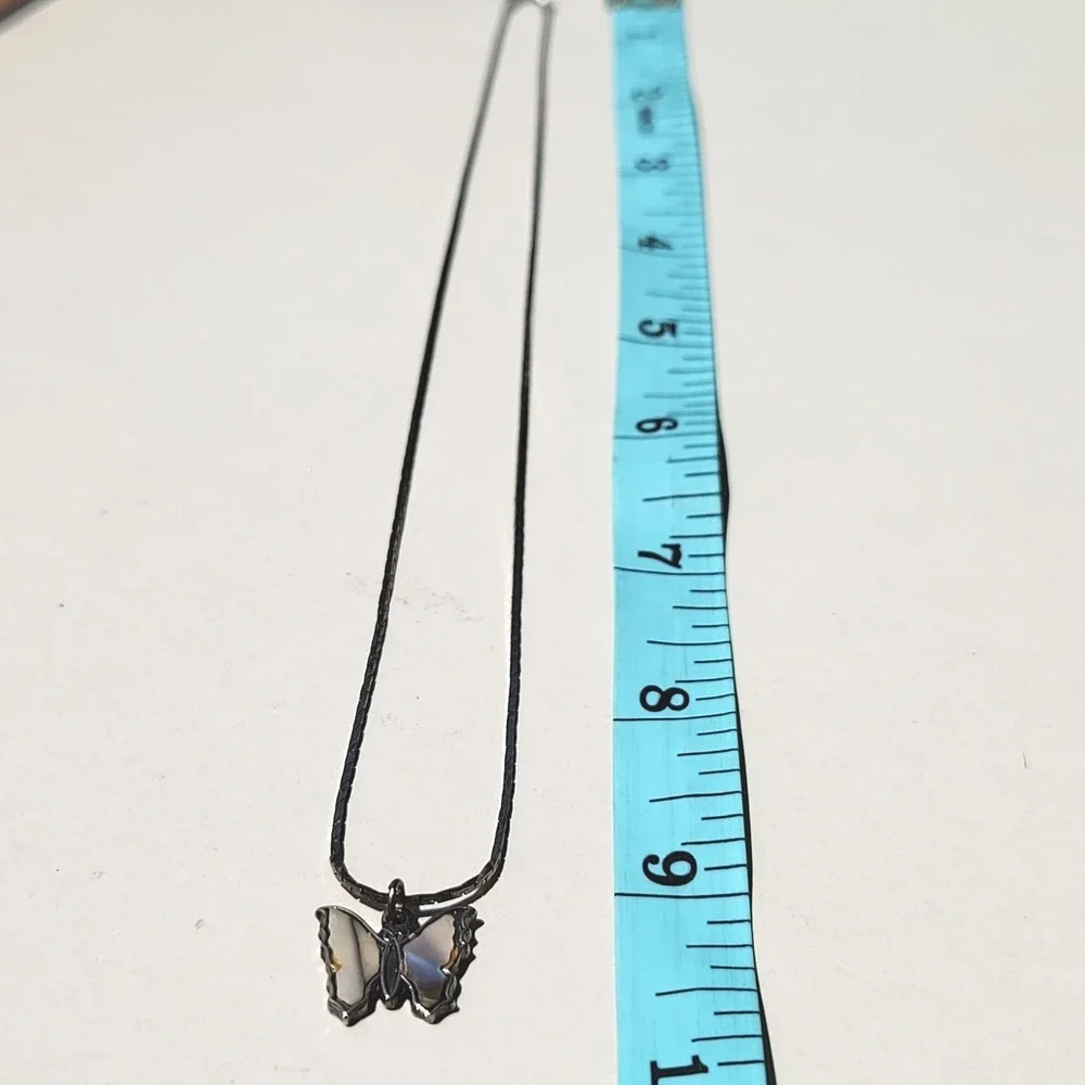 Vintage Butterfly Pendant Necklace Liquid Sterling Silver Mother of Pearl Inlay - Picture 4 of 5